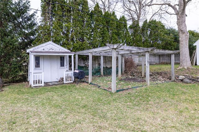 1116 Whitney Road East, Perinton, NY 14450