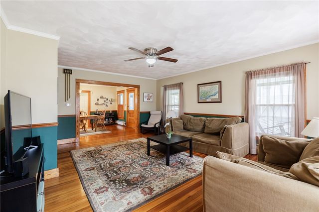 1116 Whitney Road East, Perinton, NY 14450