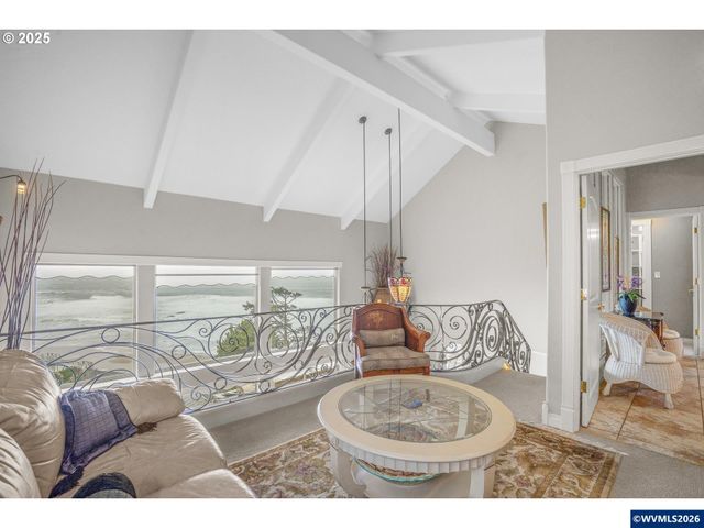 2325 SW Bard Loop Lp, Lincoln City, OR 97367