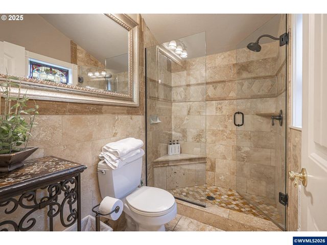 2325 SW Bard Loop Lp, Lincoln City, OR 97367