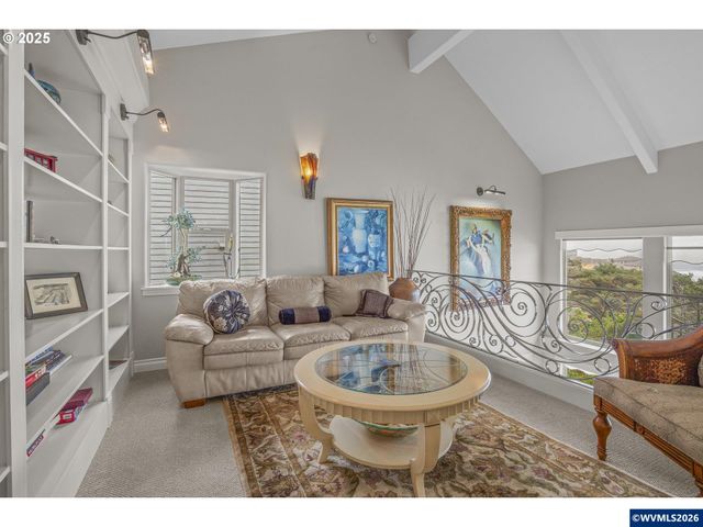 2325 SW Bard Loop Lp, Lincoln City, OR 97367