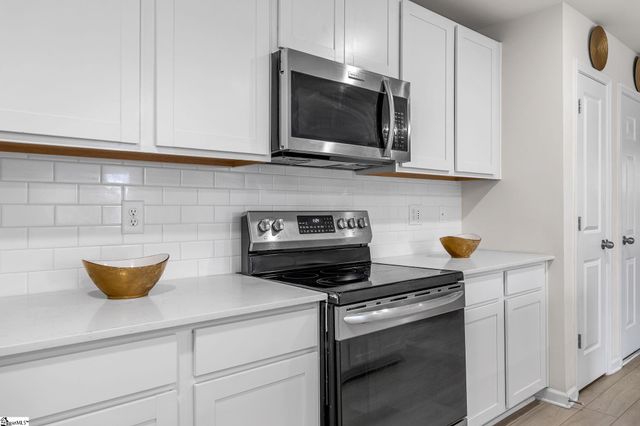 1015 Minocqua Road, Spartanburg, SC 29303