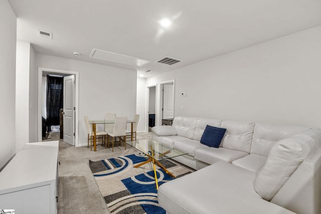 1015 Minocqua Road, Spartanburg, SC 29303