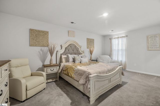 1015 Minocqua Road, Spartanburg, SC 29303