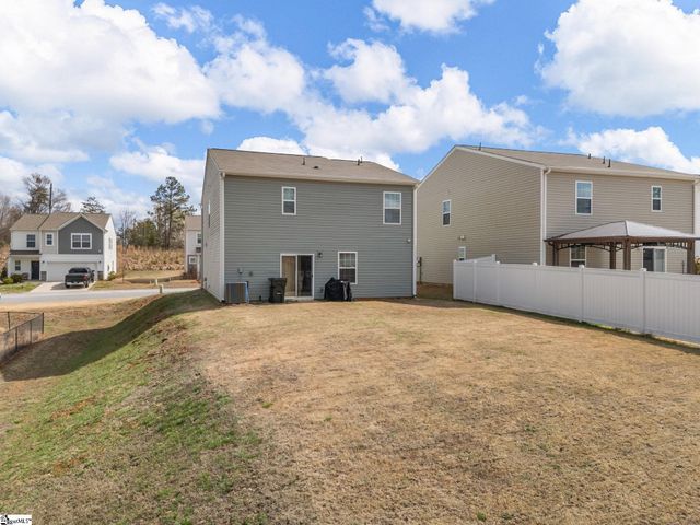 1015 Minocqua Road, Spartanburg, SC 29303