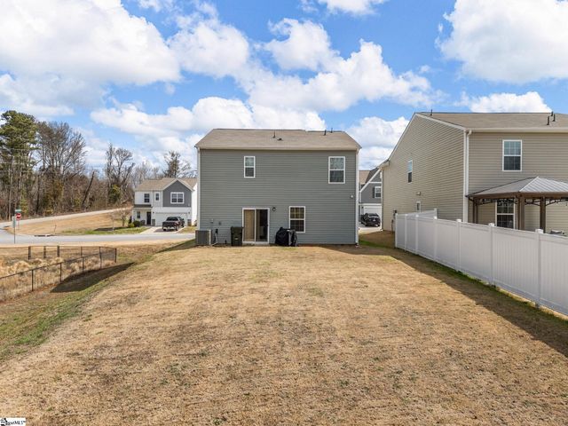 1015 Minocqua Road, Spartanburg, SC 29303