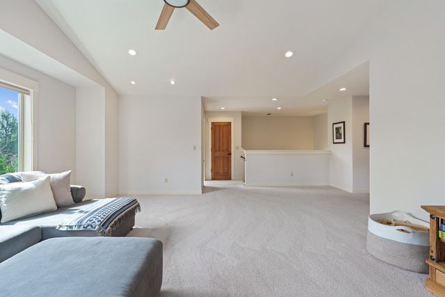 61461 Linton Loop, Bend, OR 97702