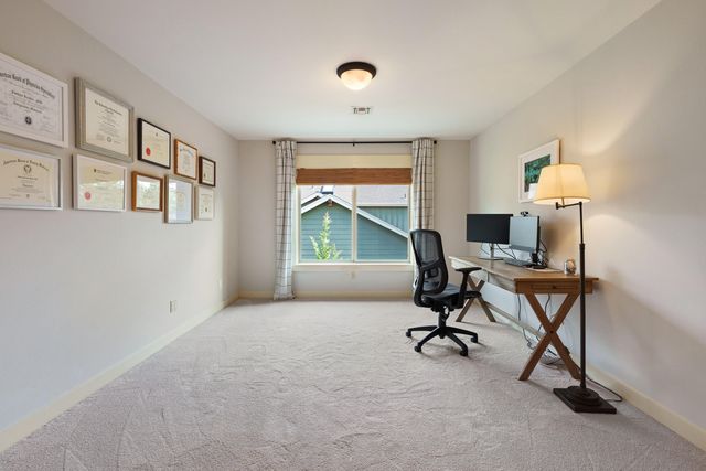 61461 Linton Loop, Bend, OR 97702