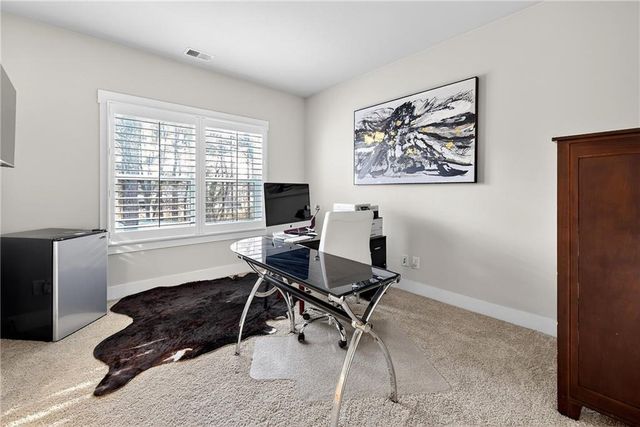 1088 Heatherland NE Drive, Marietta, GA 30066