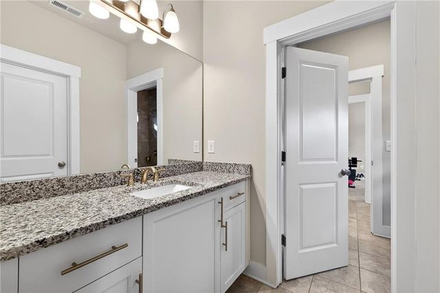 1088 Heatherland NE Drive, Marietta, GA 30066