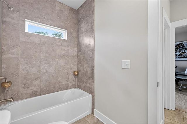 1088 Heatherland NE Drive, Marietta, GA 30066