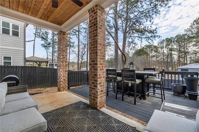 1088 Heatherland NE Drive, Marietta, GA 30066