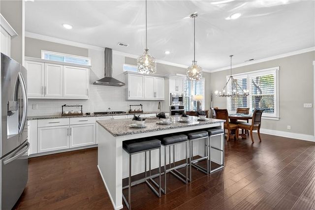 1088 Heatherland NE Drive, Marietta, GA 30066