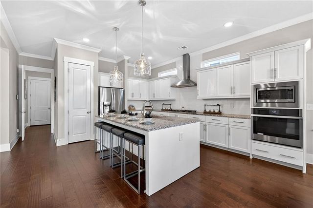 1088 Heatherland NE Drive, Marietta, GA 30066