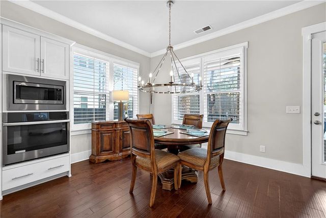 1088 Heatherland NE Drive, Marietta, GA 30066