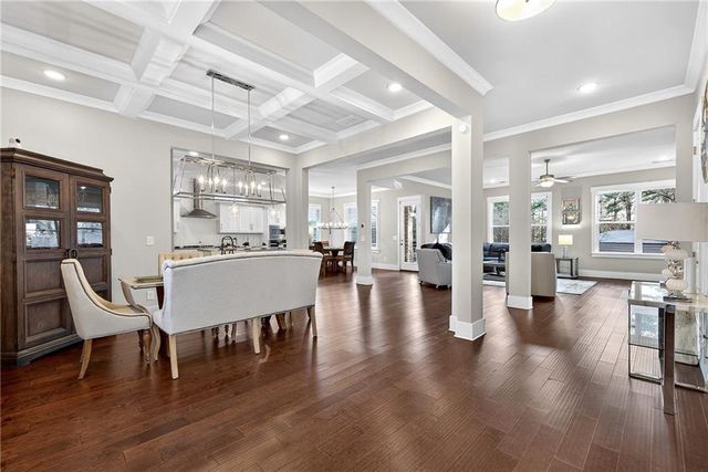 1088 Heatherland NE Drive, Marietta, GA 30066