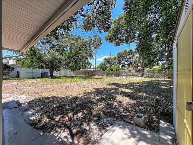 2980 WESTLAND ROAD, Mount Dora, FL 32757