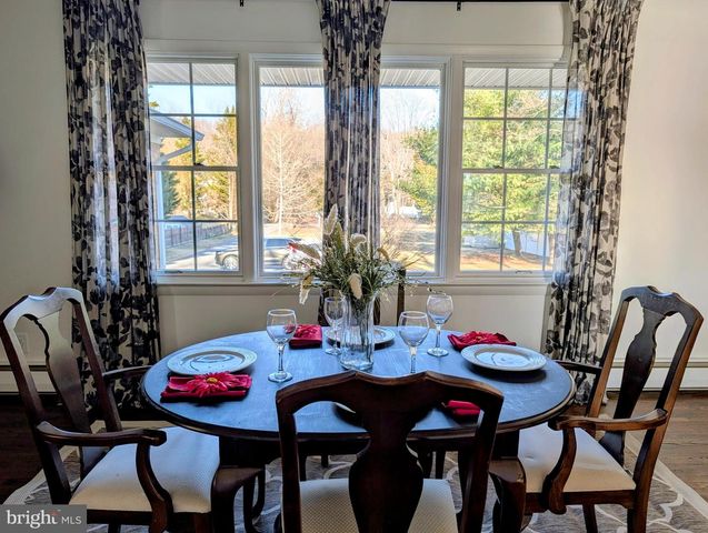 2762 BON HAVEN LN, Annapolis, MD 21401