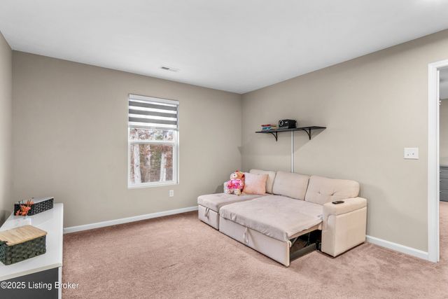 116 Strawberry Fld Dr, Mt Washington, KY 40047