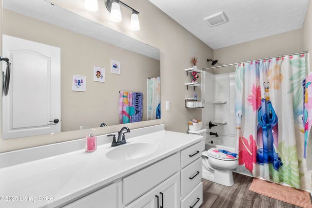 116 Strawberry Fld Dr, Mt Washington, KY 40047