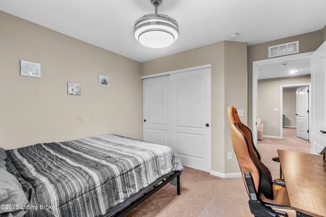 116 Strawberry Fld Dr, Mt Washington, KY 40047