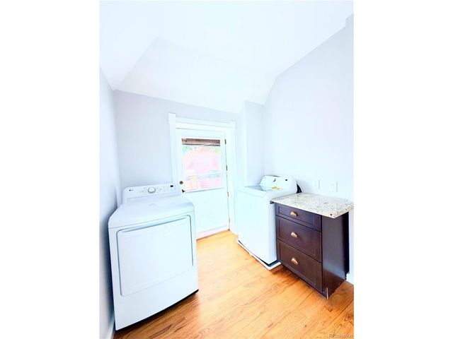 1107 N Downing St, Denver, CO 80218