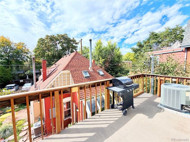 1107 N Downing St, Denver, CO 80218