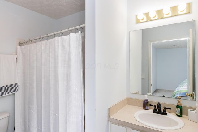6139 Glenvillage Drive, Dublin, OH 43016