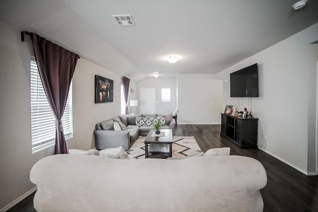 11637 Jude Way, Yukon, OK 73099
