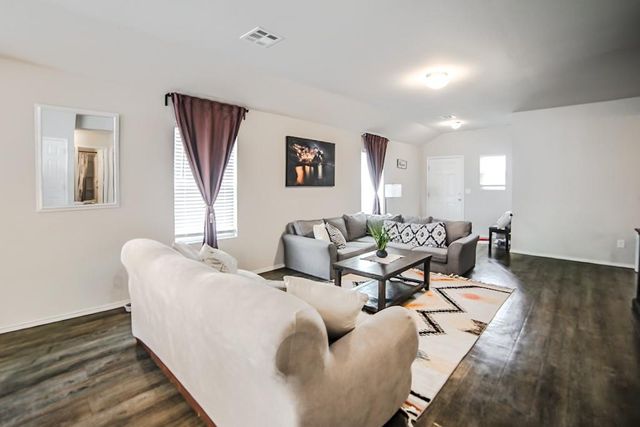 11637 Jude Way, Yukon, OK 73099