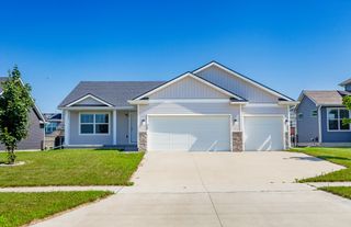 608 NE 56th Street, Ankeny, IA 50021