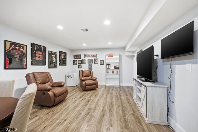 3 Orient Way, North Caldwell Boro, NJ 07006