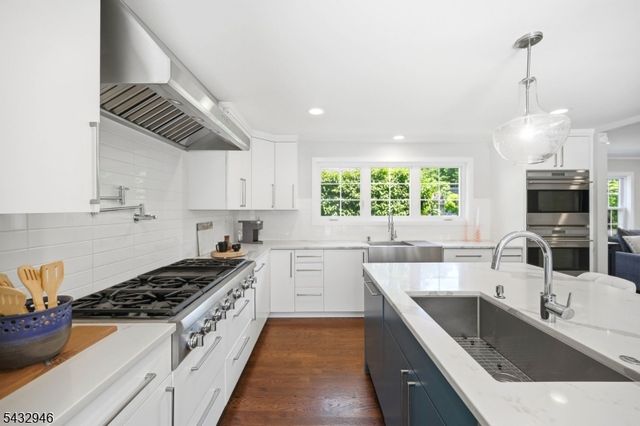 3 Orient Way, North Caldwell Boro, NJ 07006