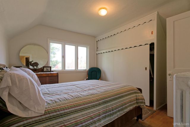 N10255 River Street, Ramsay, MI 49959