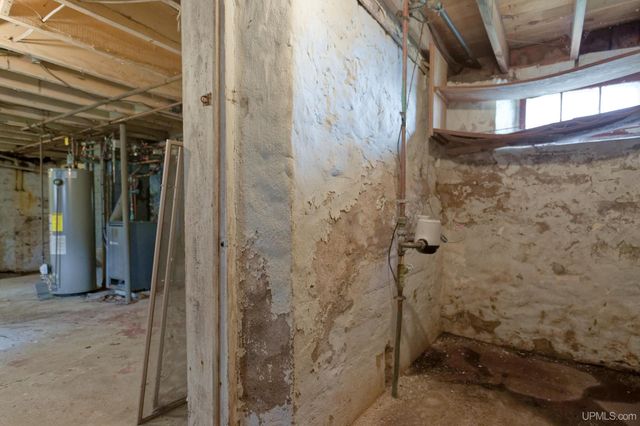 N10255 River Street, Ramsay, MI 49959