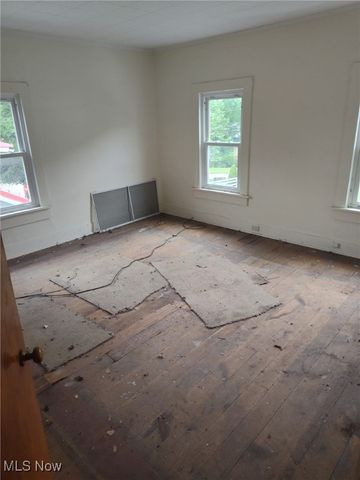 64 Diamond Street, Irondale, OH 43932