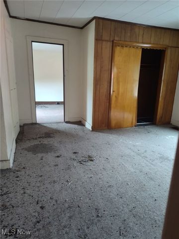 64 Diamond Street, Irondale, OH 43932