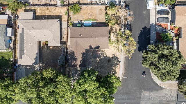 301 S Emerald Ave, Modesto, CA 95351