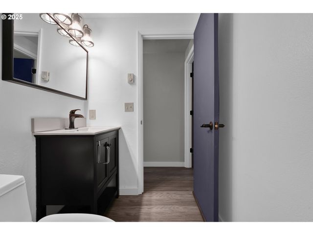 3845 COLONY OAKS Dr, Eugene, OR 97405