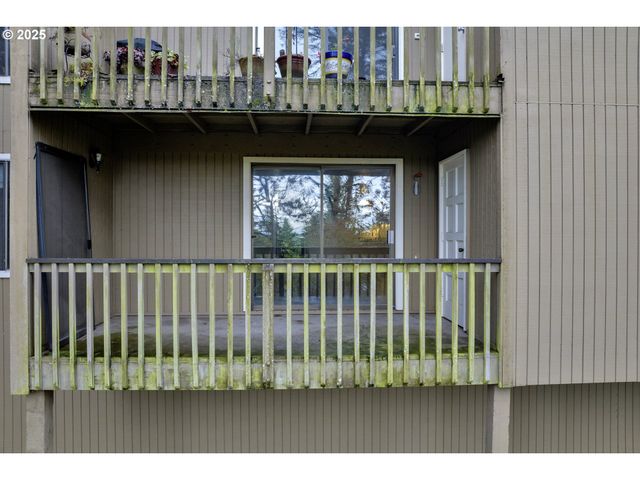 3845 COLONY OAKS Dr, Eugene, OR 97405