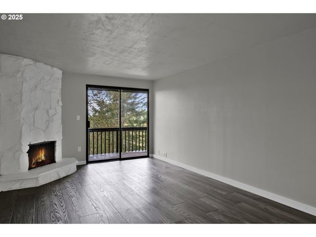 3845 COLONY OAKS Dr, Eugene, OR 97405