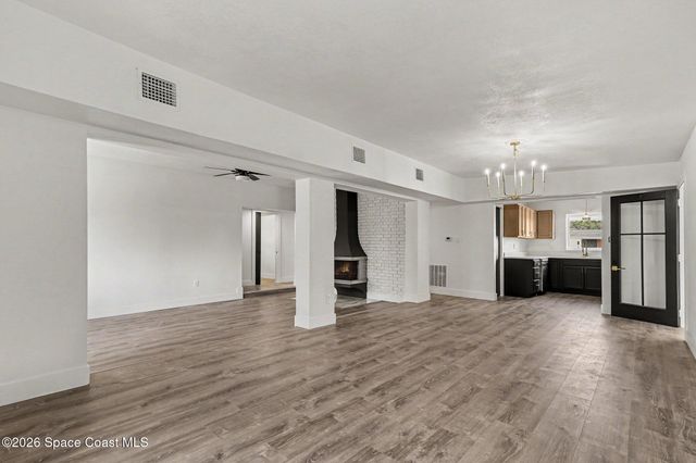 2007 Tyler Avenue, Melbourne, FL 32935