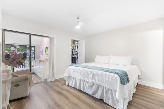 1023 Green Pine Boulevard H, West Palm Beach, FL 33409