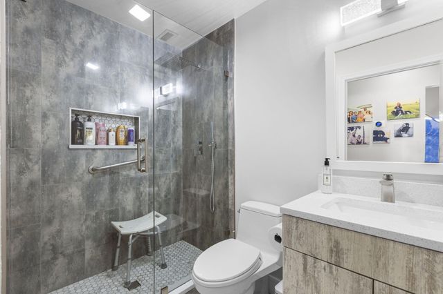 1023 Green Pine Boulevard H, West Palm Beach, FL 33409