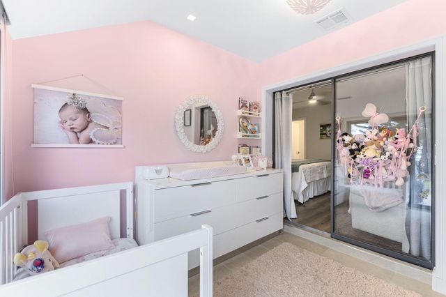 1023 Green Pine Boulevard H, West Palm Beach, FL 33409