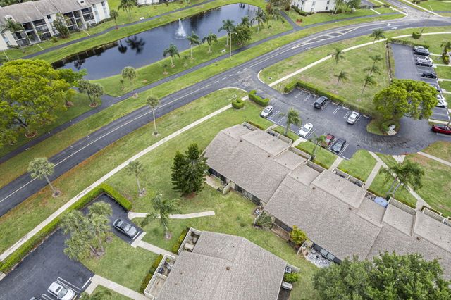 1023 Green Pine Boulevard H, West Palm Beach, FL 33409