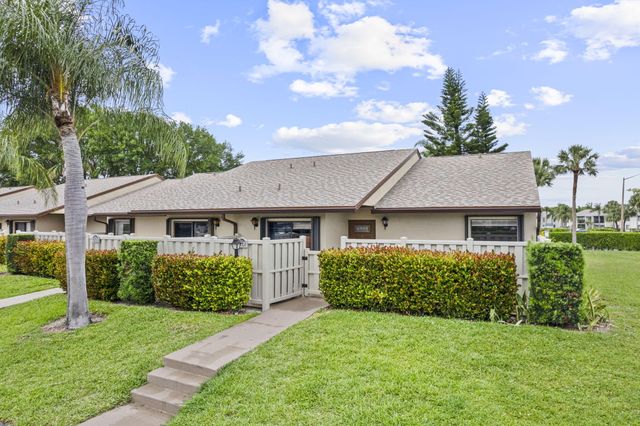 1023 Green Pine Boulevard H, West Palm Beach, FL 33409