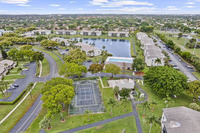 1023 Green Pine Boulevard H, West Palm Beach, FL 33409