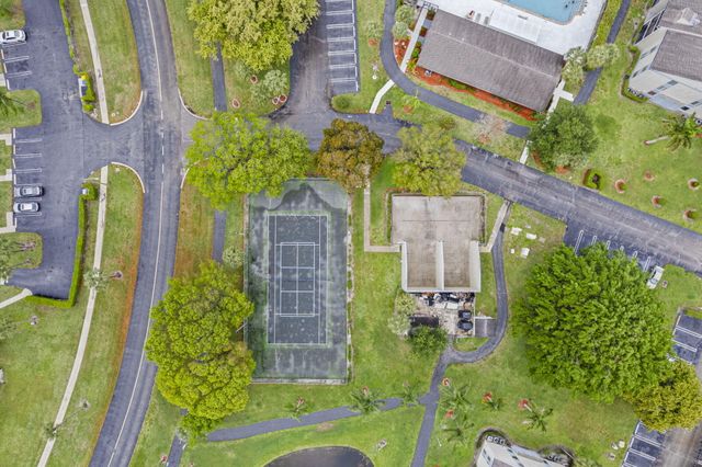 1023 Green Pine Boulevard H, West Palm Beach, FL 33409