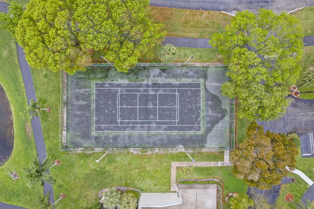 1023 Green Pine Boulevard H, West Palm Beach, FL 33409